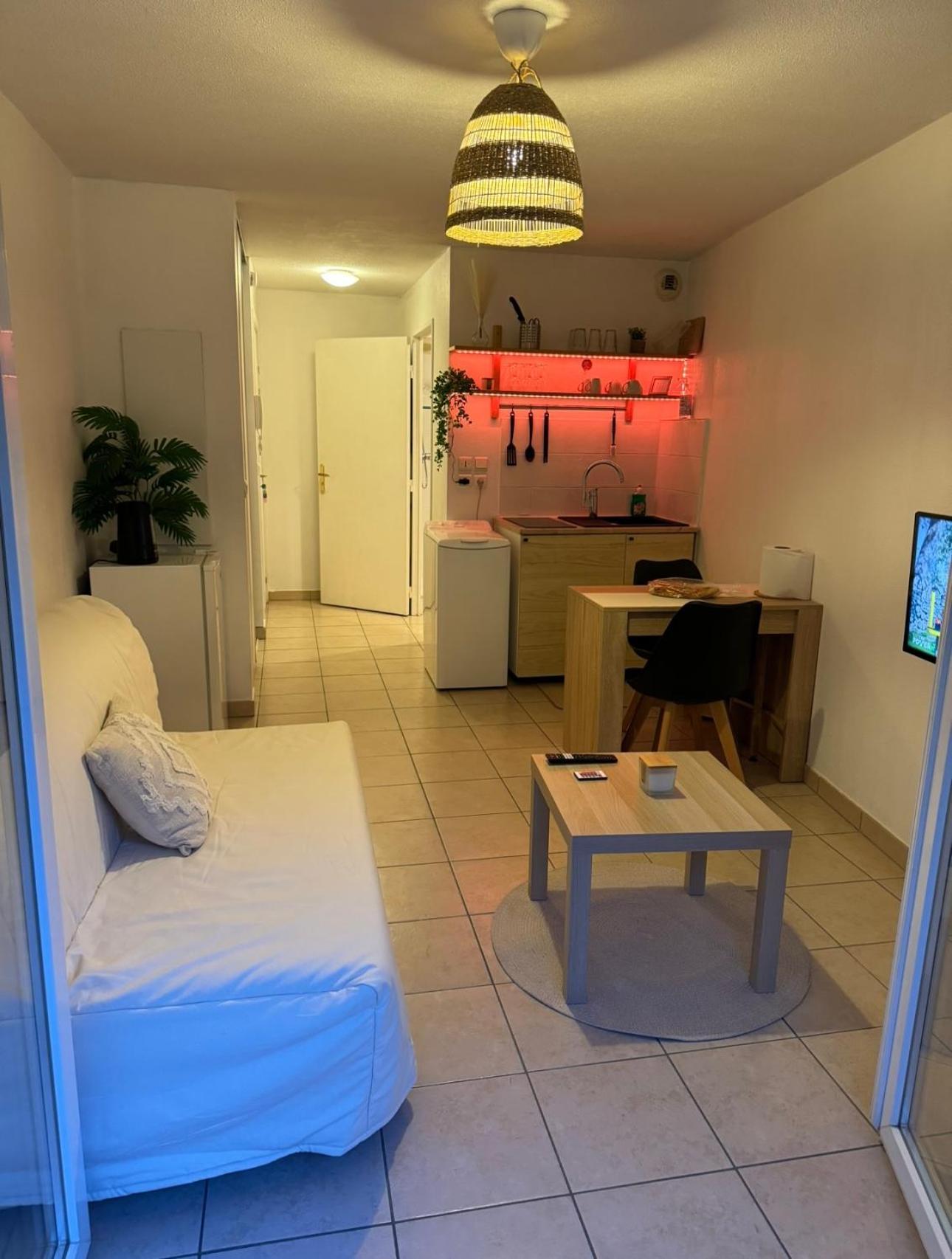 Apartment Confortable Avec Vue Nizza